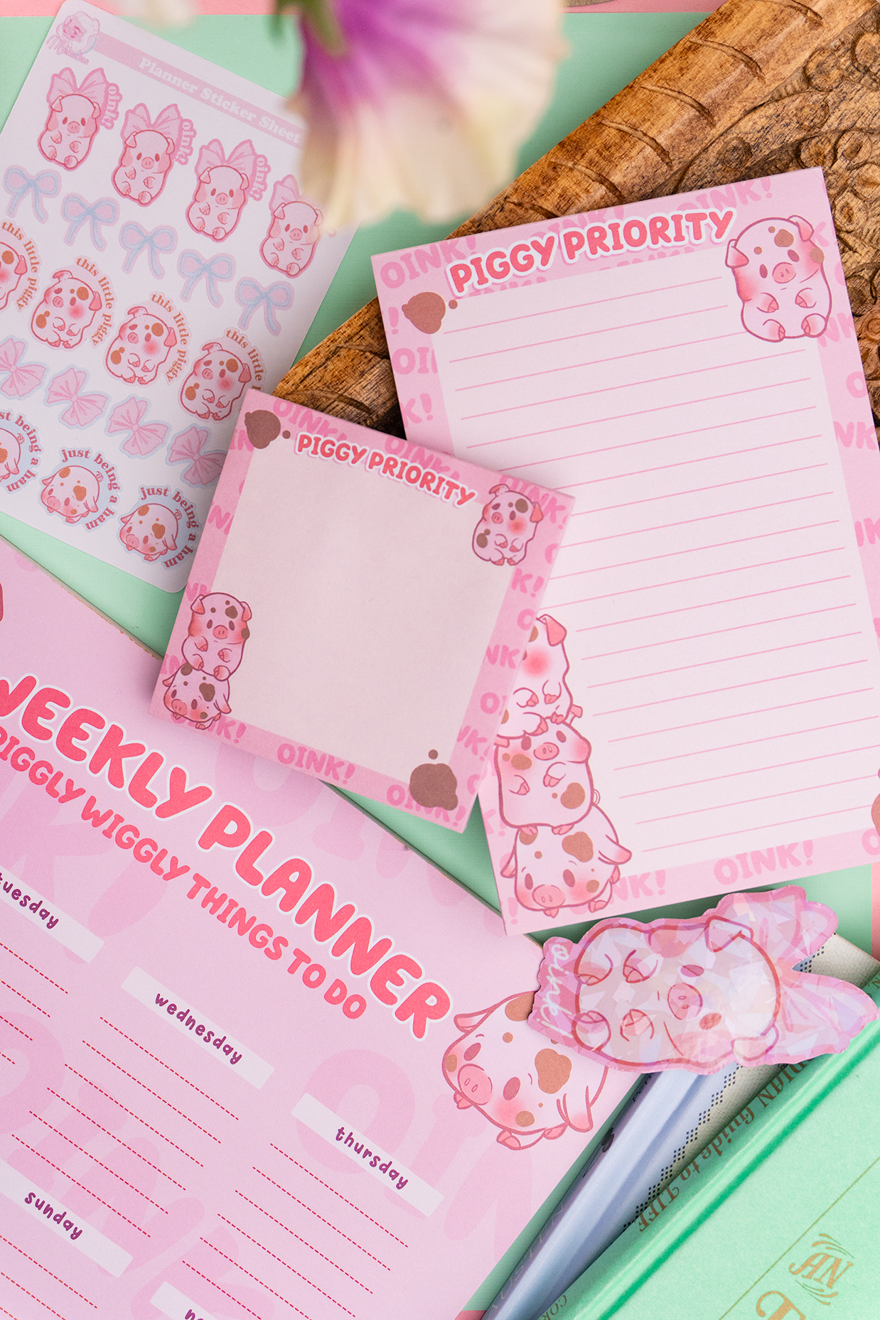 Little Piggy Stationery Gift Set – Deluxe Planner & Sticker Bundle